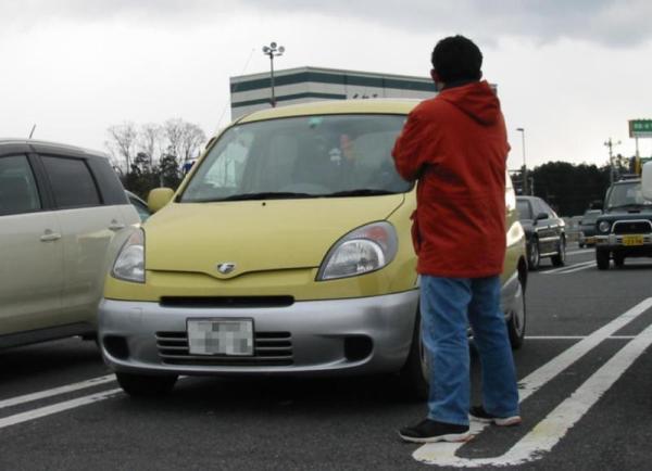 yoswiの愛車トロピカル・バナーナ号(黄色のファンカーゴ)
